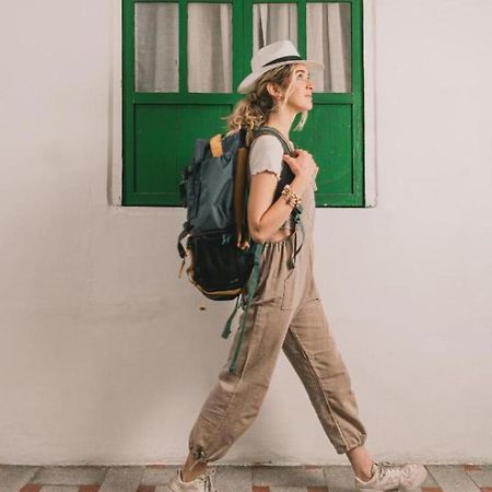 קואנקה Wild Monkey Hostel מראה חיצוני תמונה